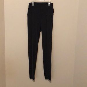 Black aerie chill play move leggings
